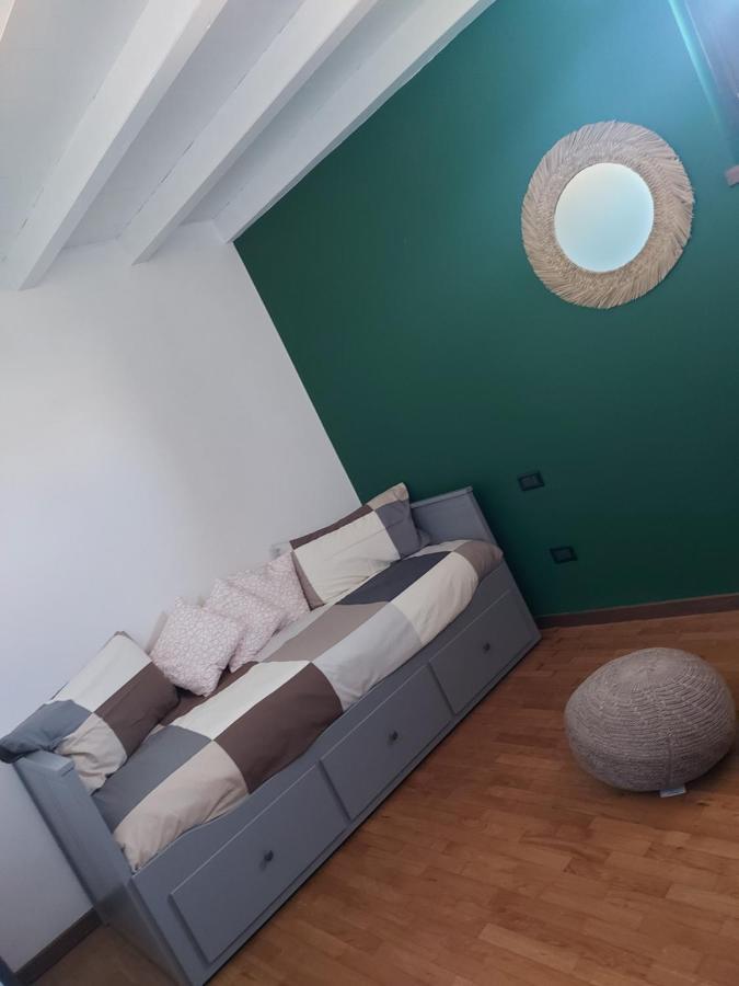 Loft Centro Storico Apartment Sarnico Exterior photo
